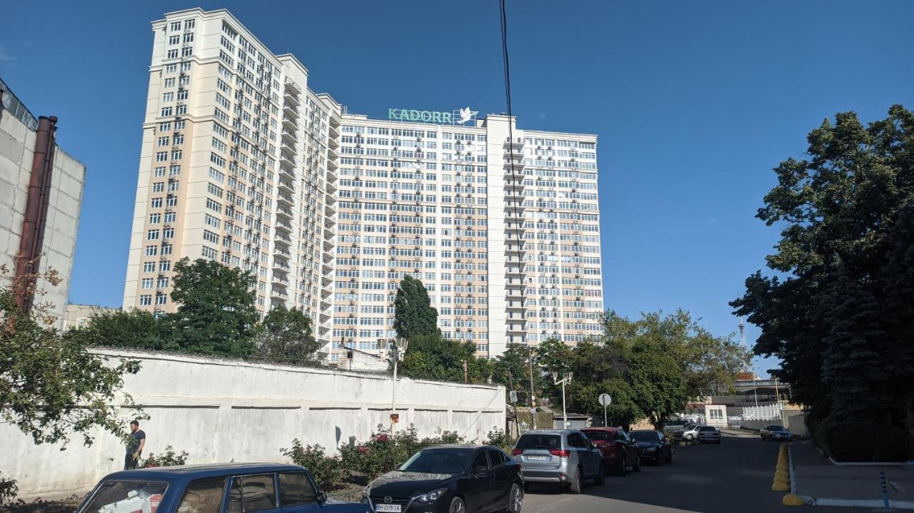 Ferienwohnung Квартира Кадорр Бассейная Apt Odeassa Basseinaya Odessa Exterior foto